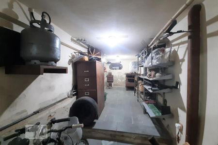 Casa à venda com 750m², 5 quartos e 8 vagas Casa à venda com 750m², 5 quartos e 8 vagasQuarto de Serviço 2