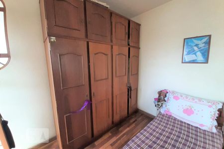 Casa à venda com 750m², 5 quartos e 8 vagas Casa à venda com 750m², 5 quartos e 8 vagasQuarto 4 - Armários