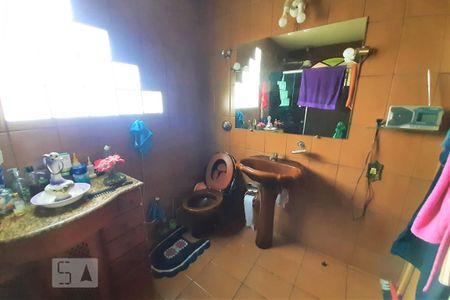 Casa à venda com 750m², 5 quartos e 8 vagas Casa à venda com 750m², 5 quartos e 8 vagasBanheiro do Quarto 3