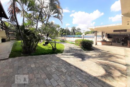 Casa à venda com 750m², 5 quartos e 8 vagas Casa à venda com 750m², 5 quartos e 8 vagasQuintal