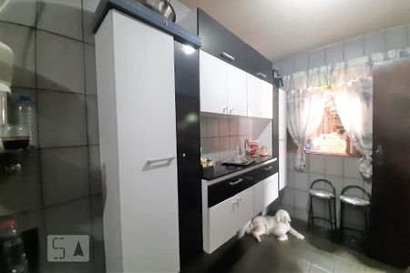 Casa à venda com 750m², 5 quartos e 8 vagas Casa à venda com 750m², 5 quartos e 8 vagasCozinha - Armários