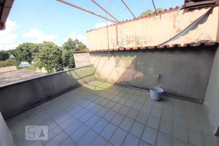 Casa à venda com 750m², 5 quartos e 8 vagas Casa à venda com 750m², 5 quartos e 8 vagasVaranda do quarto 3