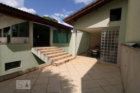 Casa à venda com 650m², 3 quartos e 5 vagasChurrasqueira