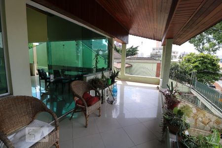 Casa à venda com 650m², 3 quartos e 5 vagasvaranda