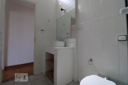 Casa à venda com 150m², 5 quartos e 1 vagaBanheiro