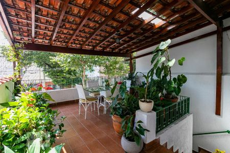 Casa à venda com 107m², 3 quartos e 1 vagaVaranda