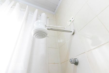 Casa à venda com 107m², 3 quartos e 1 vagaBanheiro 2