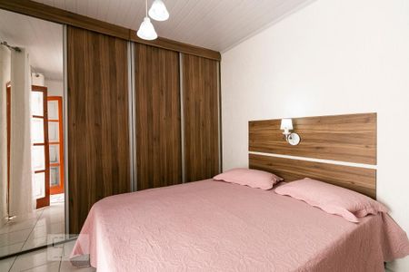 Casa à venda com 107m², 3 quartos e 1 vagaSuíte