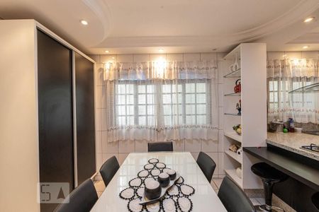 Casa à venda com 230m², 3 quartos e 2 vagasCopa e Cozinha