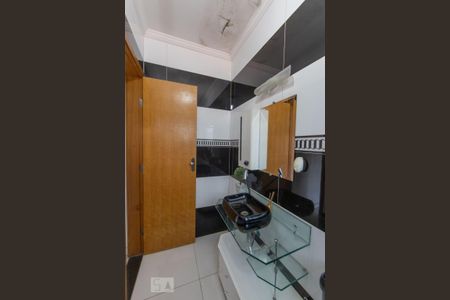 Casa à venda com 230m², 3 quartos e 2 vagasSuite 2