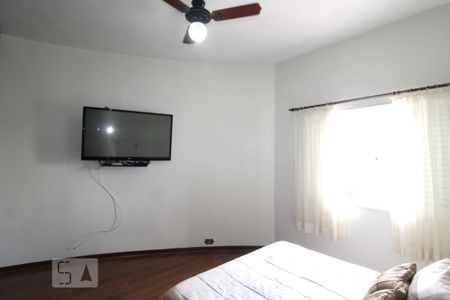 Casa à venda com 201m², 3 quartos e 4 vagasQuarto 2