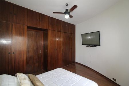 Casa à venda com 201m², 3 quartos e 4 vagasQuarto 2