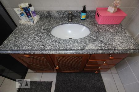 Casa à venda com 201m², 3 quartos e 4 vagasBanheiro 1 suite