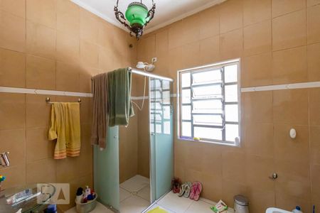 Casa à venda com 300m², 2 quartos e 4 vagas Casa à venda com 300m², 2 quartos e 4 vagasBanheiro