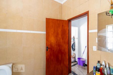 Casa à venda com 300m², 2 quartos e 4 vagas Casa à venda com 300m², 2 quartos e 4 vagasBanheiro