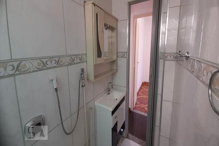 Apartamento à venda com 48m², 2 quartos e sem vaga Apartamento à venda com 48m², 2 quartos e sem vagaBanheiro