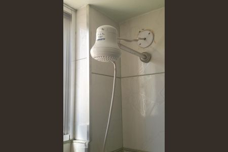 Apartamento à venda com 48m², 2 quartos e sem vaga Apartamento à venda com 48m², 2 quartos e sem vagaBanheiro