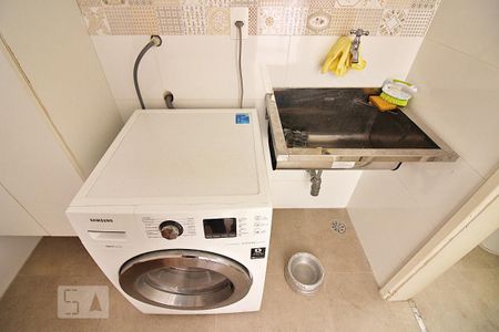 Casa à venda com 194m², 3 quartos e 4 vagasLavanderia