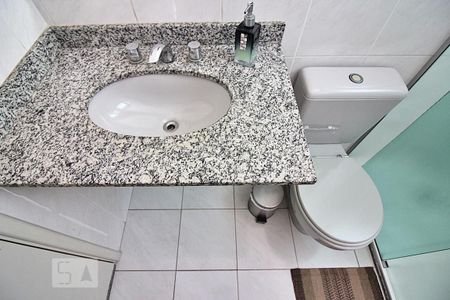 Casa à venda com 194m², 3 quartos e 4 vagasBanheiro do Quarto 2 - Suíte