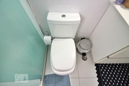 Casa à venda com 194m², 3 quartos e 4 vagasBanheiro do Quarto 1 - Suíte