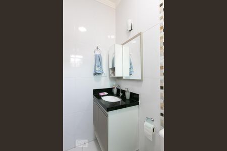 Casa de condomínio à venda com 56m², 2 quartos e 1 vaga Casa de condomínio à venda com 56m², 2 quartos e 1 vagaBanheiro