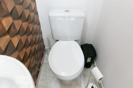 Casa de condomínio à venda com 56m², 2 quartos e 1 vaga Casa de condomínio à venda com 56m², 2 quartos e 1 vagaDetalhe banheiro