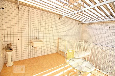 Casa para alugar com 191m², 3 quartos e 2 vagasLavanderia