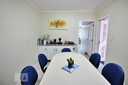 Casa para alugar com 191m², 3 quartos e 2 vagasCozinha