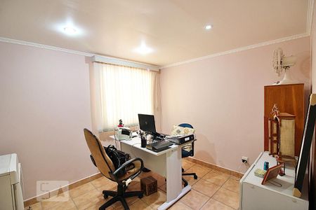 Casa para alugar com 191m², 3 quartos e 2 vagasEscritório