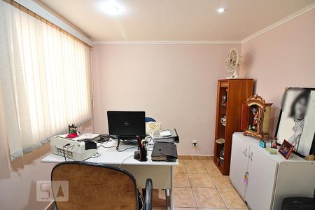 Casa para alugar com 191m², 3 quartos e 2 vagasEscritório