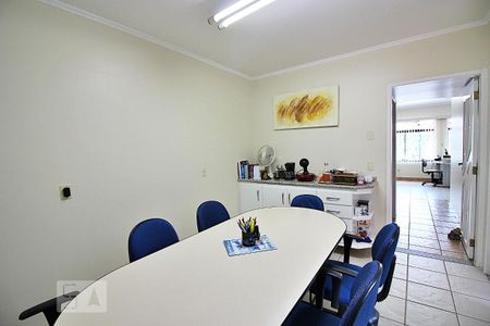 Casa para alugar com 191m², 3 quartos e 2 vagasCozinha