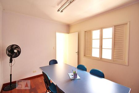 Casa para alugar com 191m², 3 quartos e 2 vagasQuarto 3