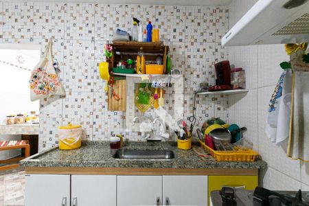 Casa à venda com 172m², 4 quartos e 3 vagas Casa à venda com 172m², 4 quartos e 3 vagasCasa 2 - Cozinha