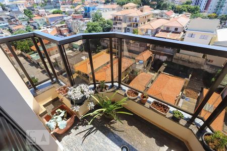 Apartamento à venda com 118m², 3 quartos e 3 vagas Apartamento à venda com 118m², 3 quartos e 3 vagasSuíte Sacada