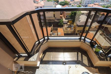 Apartamento à venda com 118m², 3 quartos e 3 vagas Apartamento à venda com 118m², 3 quartos e 3 vagasQuarto 2 Sacada