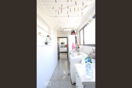 Apartamento à venda com 118m², 3 quartos e 3 vagas Apartamento à venda com 118m², 3 quartos e 3 vagasLavanderia