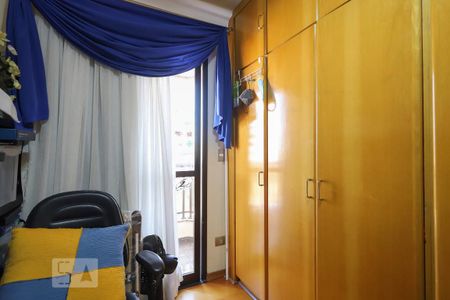 Apartamento à venda com 118m², 3 quartos e 3 vagas Apartamento à venda com 118m², 3 quartos e 3 vagasQuarto 1