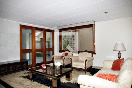 Apartamento à venda com 265m², 4 quartos e 2 vagas Apartamento à venda com 265m², 4 quartos e 2 vagasÁrea Comum Recepção