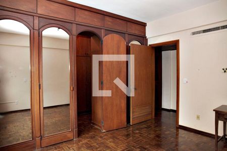 Apartamento à venda com 265m², 4 quartos e 2 vagas Apartamento à venda com 265m², 4 quartos e 2 vagasQuarto 1 Suíte