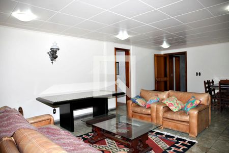 Apartamento à venda com 265m², 4 quartos e 2 vagas Apartamento à venda com 265m², 4 quartos e 2 vagasÁrea Comum Salão de Festas