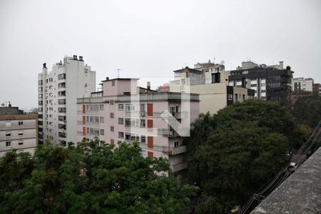 Apartamento à venda com 265m², 4 quartos e 2 vagas Apartamento à venda com 265m², 4 quartos e 2 vagasÁrea Comum Terraço Vista