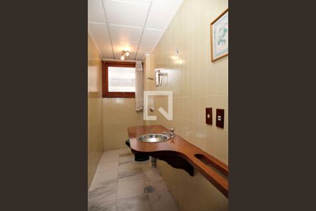 Apartamento à venda com 265m², 4 quartos e 2 vagas Apartamento à venda com 265m², 4 quartos e 2 vagasBanheiro 3 Lavabo