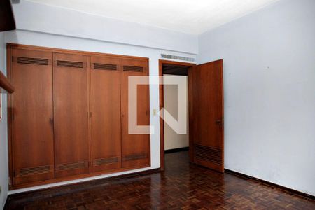Apartamento à venda com 265m², 4 quartos e 2 vagas Apartamento à venda com 265m², 4 quartos e 2 vagasQuarto 2