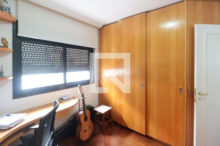 Apartamento à venda com 189m², 4 quartos e 4 vagasQuarto 4