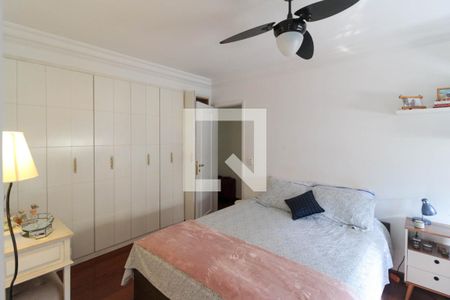 Apartamento à venda com 189m², 4 quartos e 4 vagasQuarto 1