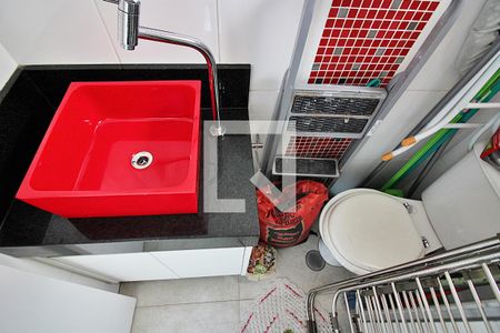 Apartamento à venda com 84m², 2 quartos e 2 vagasBanheiro de Serviço