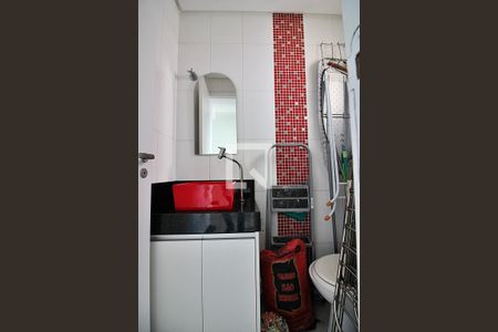 Apartamento à venda com 84m², 2 quartos e 2 vagasBanheiro de Serviço