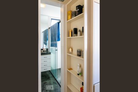 Apartamento à venda com 130m², 3 quartos e 2 vagas Apartamento à venda com 130m², 3 quartos e 2 vagasBanheiro da Suíte
