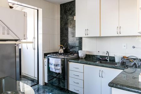 Apartamento à venda com 130m², 3 quartos e 2 vagas Apartamento à venda com 130m², 3 quartos e 2 vagasCozinha