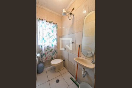 Casa à venda com 200m², 3 quartos e 3 vagasBanheiro de Serviços 